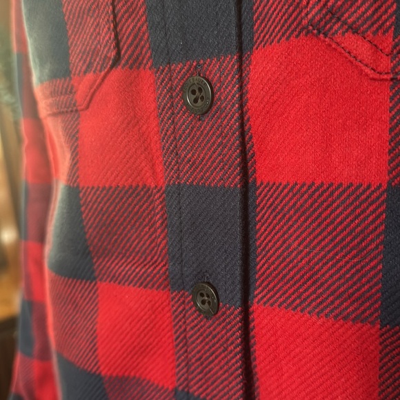 NWT thick size XS Eddie Bauer Red and Black Plaid Button-Up Shirt/jacket - Picture 4 of 5